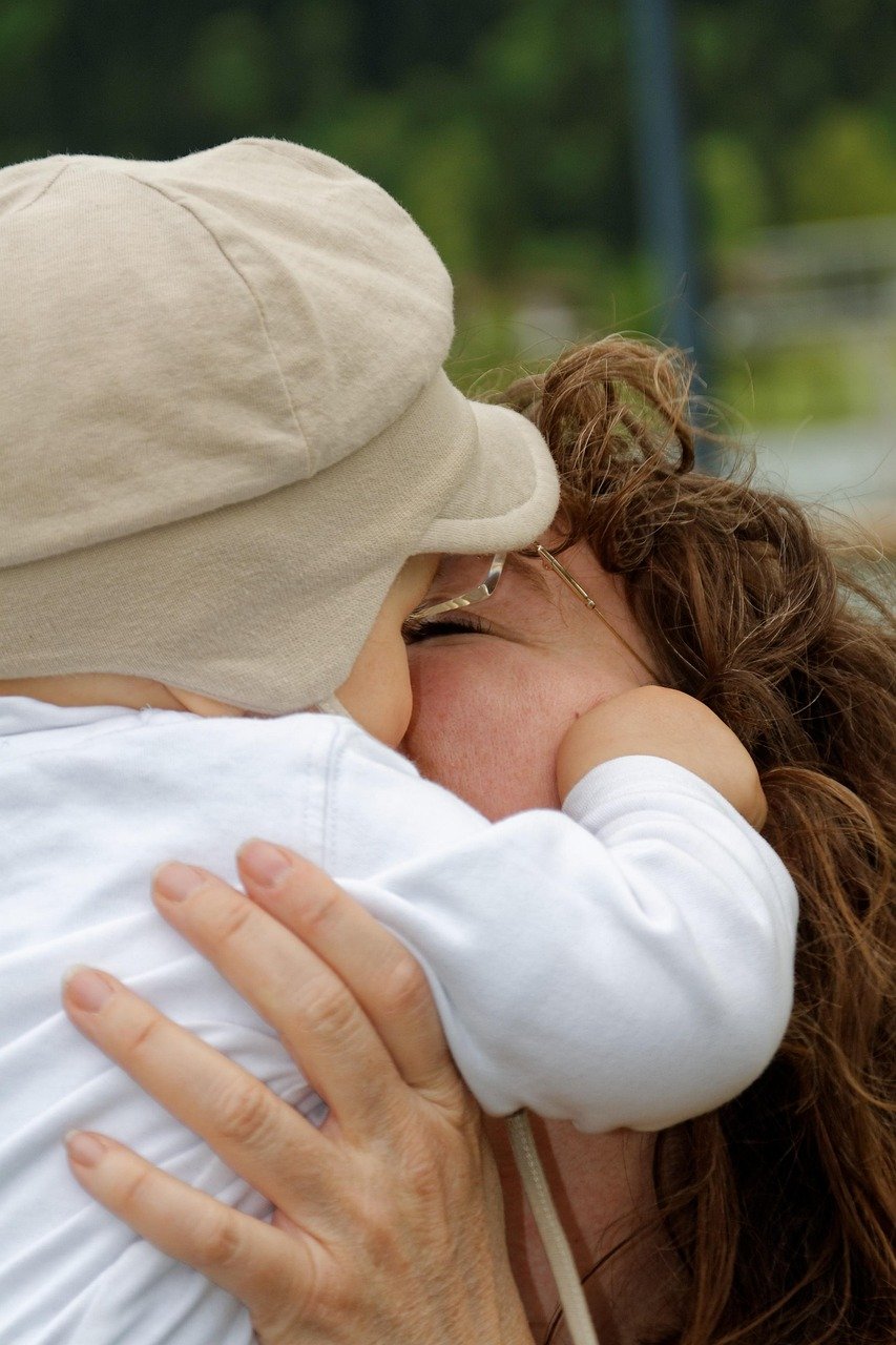 infant, mama, kiss, love, emotion, parental love, mother and child, child, small child